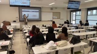 「フェリス女学院大学にて出張授業」 2025年6月4日（水）