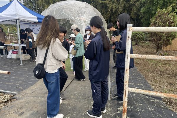 【相鉄線沿線「学びクラブ」】酪農体験　横浜瀬谷高校「未来共創プロジェクト」レポート
